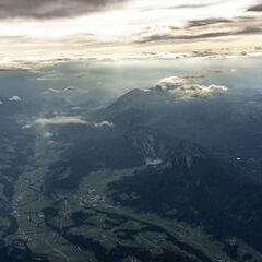 Flugwegposition um 15:36:00: Aufgenommen in der Nähe von Trieben, Österreich in 6225 Meter